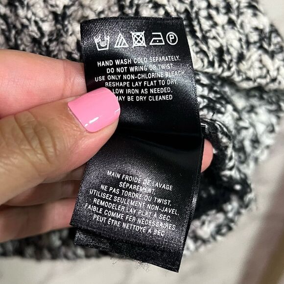 Moth Anthropologie Tunic Sweater Sz S Black White Marled Lace Detail Wool Blend - Picture 8 of 9